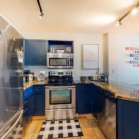 Condominiums In Кийстоун Екстериор снимка