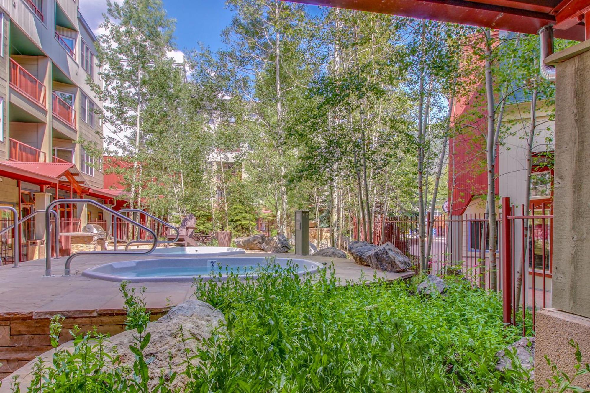 Condominiums In Кийстоун Стая снимка